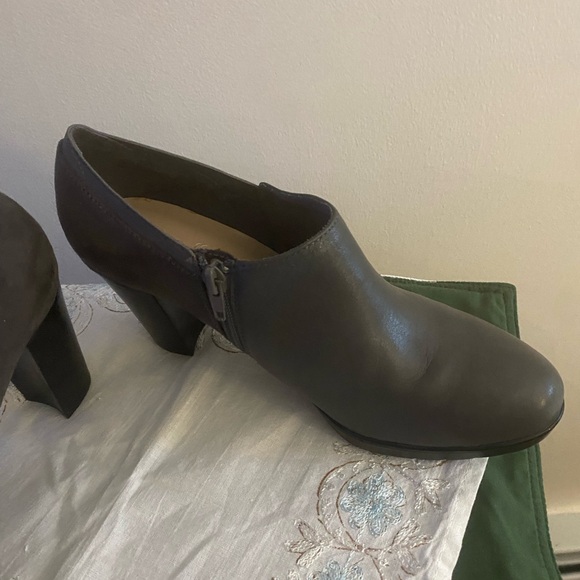 Bella Vita Women’s Heeled Shoes-Leather/Suede Sz 8.5 - Picture 4 of 7